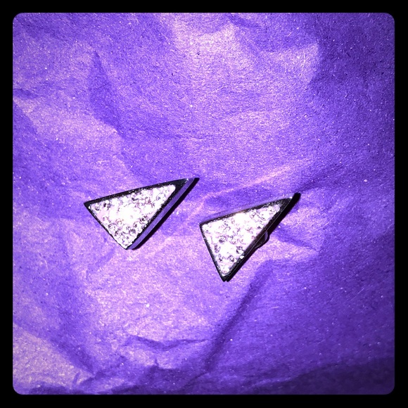 Jewelry - Silver toned triangle earrings with clear stones